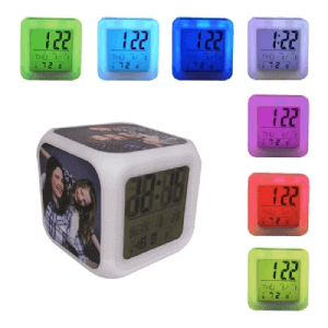 LED színváltós ébresztőóra